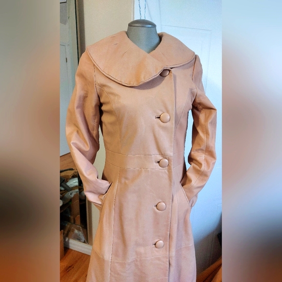 Margaret Godfrey Maxi Butter Cream Leather Jacket - Small - Like New - Picture 3 of 8